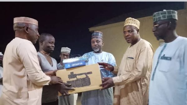NUJ Distributes NEDC Working Equipment to Journalists involved in accident in Bauchi